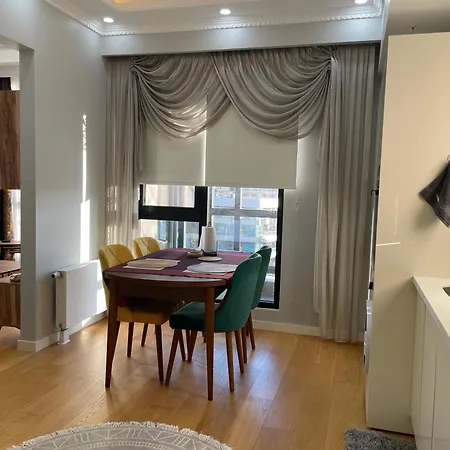 아파트 Luxury Fully Furnished