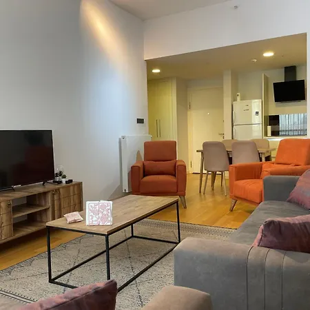 아파트 Luxury Fully Furnished